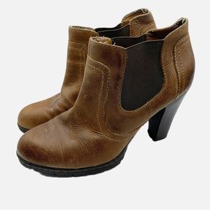 BOC  brown leather heeled Chelsea booties 8.5